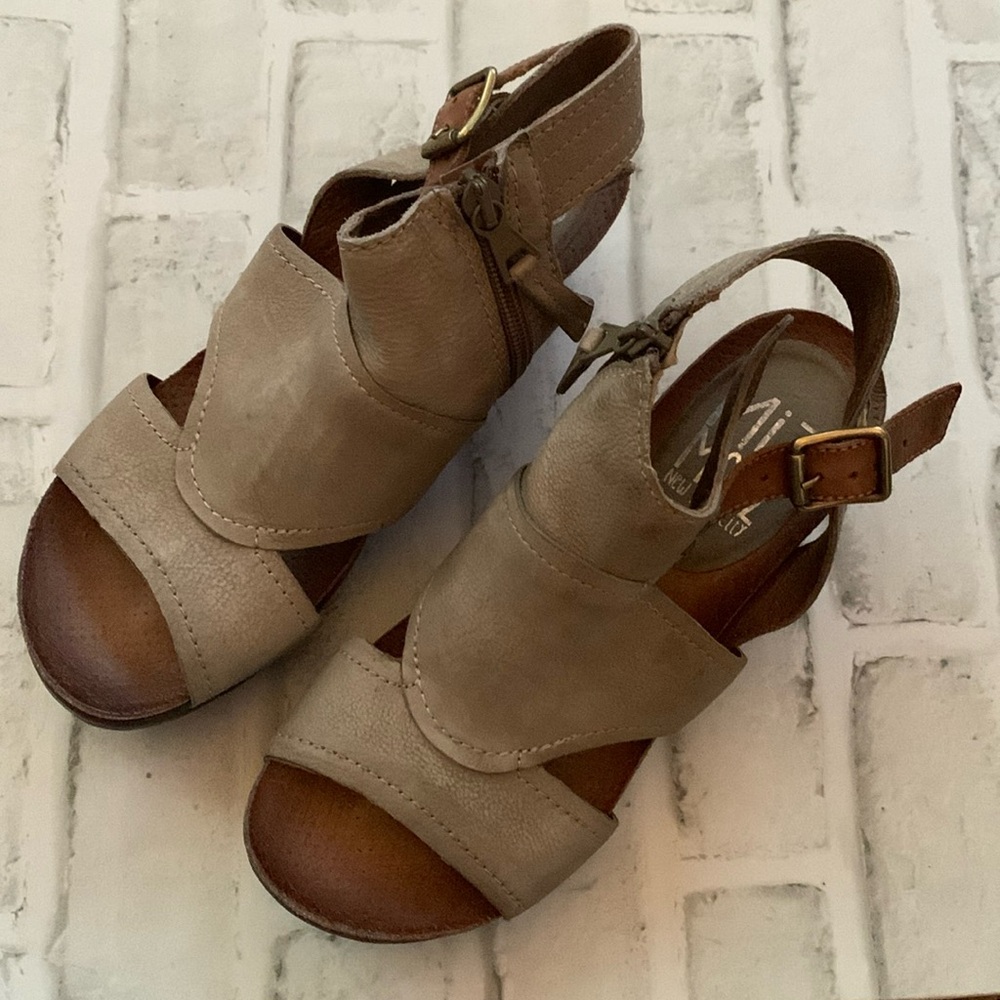 Miz Mooz (scout) wedged sandal. New without tags. Color stone. Size 6.5